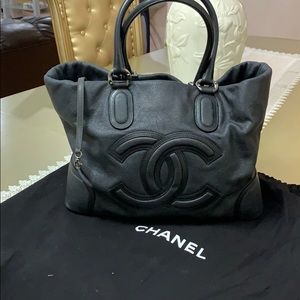 Beautiful Chanel Tote Bag